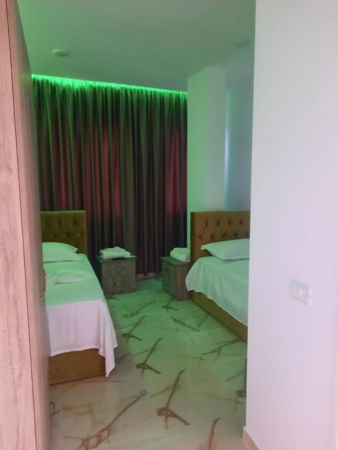 Hotel Megniar Lushnjë Exterior foto
